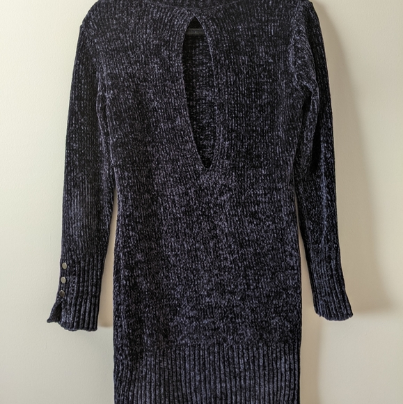 Dynamite Navy key hole sweater dress - Picture 1 of 2